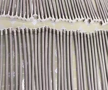 20~200m/roll 1.05mm Ptfe Stainless Steel Braided Hose For Transporting Corrosive Chemicals